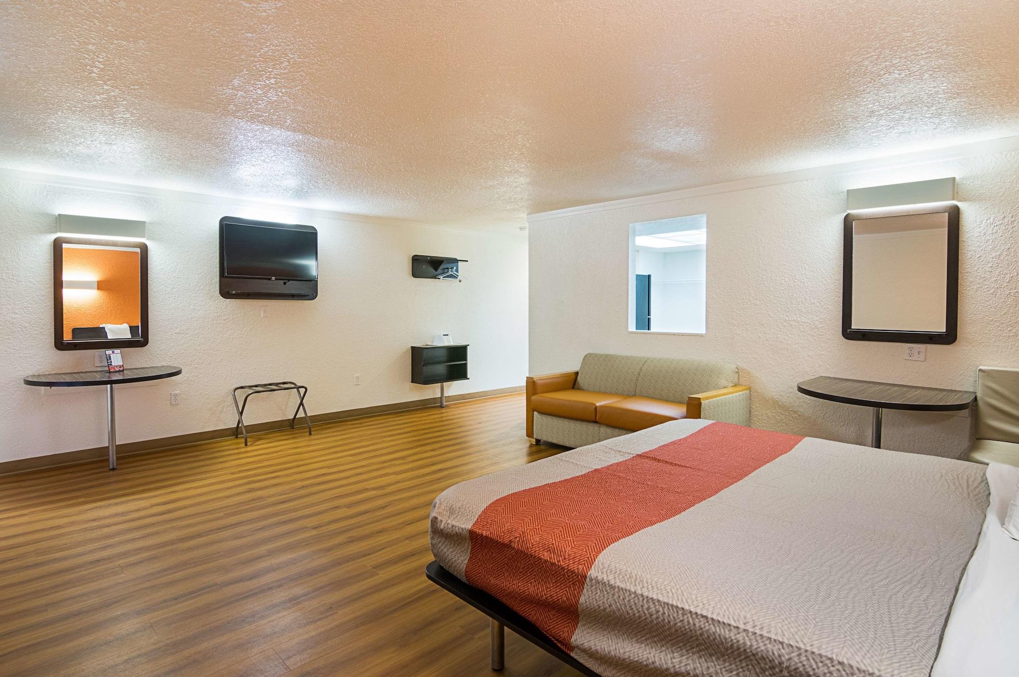Motel 6-Tampa, Fl - Fairgrounds Heartland Dış mekan fotoğraf