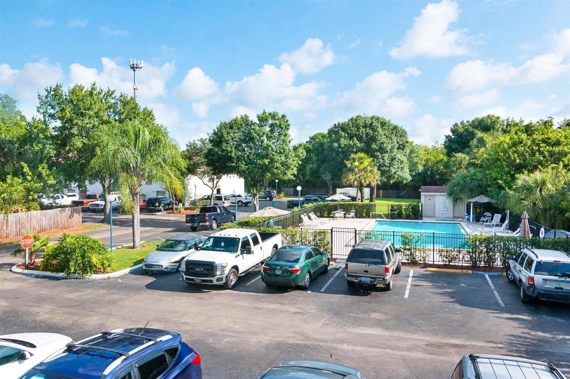 Motel 6-Tampa, Fl - Fairgrounds Heartland Dış mekan fotoğraf